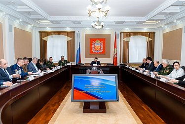 В армию призовут около 2300 оренбуржцев